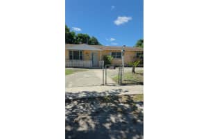 17960 Nw 22nd Ct, Miami Gardens