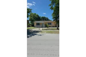17960 Nw 22nd Ct Miami Gardens, FL 33056 - MLS#A11900978