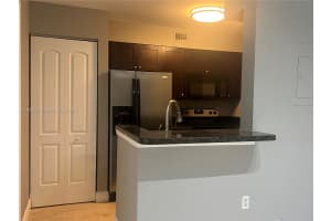 2851 N Oakland Forest Dr 108 Oakland Park, FL 33309 - MLS#A11901005