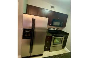 2851 N Oakland Forest Dr 108 Oakland Park, FL 33309 - MLS#A11901005