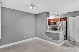 2880 N Oakland Forest Dr 213 Oakland Park, FL 33309 - MLS#A11901034