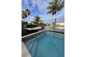 8850 Nw 98th Ct Doral, FL 33178 - MLS#A11901144