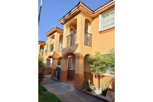 10662 Nw 87th Ct 10662 Hialeah Gardens, FL 33018 - MLS#A11901166