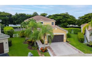 1012 Tupelo Way Weston, FL 33327 - MLS#A11901174