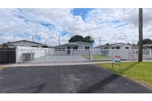 1575 W 6th Ave, Hialeah