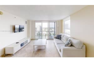 6917 Collins Ave 1620 Miami Beach, FL 33141 - MLS#A11901192