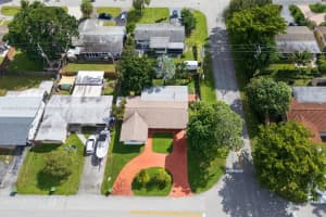 8740 Nw 11th St Pembroke Pines, FL 33024 - MLS#A11901193