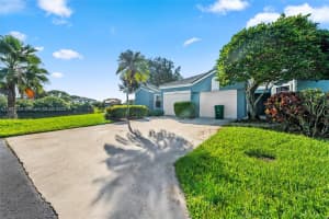 8220 Waterford Ln Tamarac, FL 33321 - MLS#A11901209