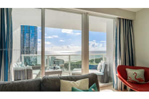 100 Bayview Dr APT 1807, Sunny Isles Beach, FL 33160, - MLS#A11901237