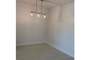 220 Sw 7th St 8 Boca Raton, FL 33432 - MLS#A11901245