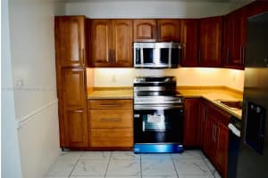 2280 Sw 43rd Ave 1 Fort Lauderdale, FL 33317 - MLS#A11901266