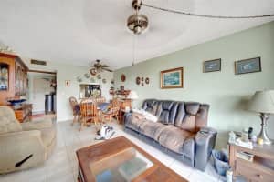 9230 Lagoon Pl 309 Davie, FL 33324 - MLS#A11901286