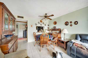 9230 Lagoon Pl 309 Davie, FL 33324 - MLS#A11901286