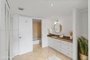 3475 N Country Club Dr 814 Aventura, FL 33180 - MLS#A11901322