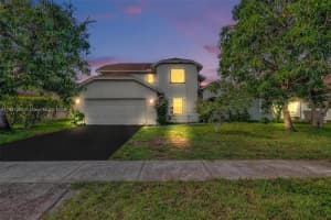 7335 Nw 54th St Lauderhill, FL 33319 - MLS#A11901323