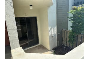 5595 Courtyard Dr 5595 Margate, FL 33063 - MLS#A11901341