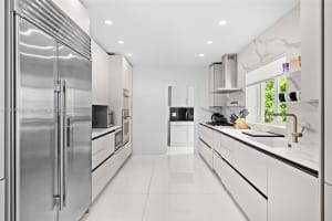 5055 N Bay Rd Miami Beach, FL 33140 - MLS#A11901369