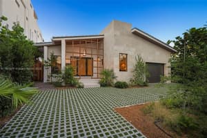 1815 Fairhaven Pl, Miami