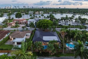 1141 N Northlake Dr Hollywood, FL 33019 - MLS#A11901395