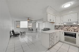 1936 S Ocean Dr APT 10B, Hallandale Beach, FL 33009, - MLS#A11901503