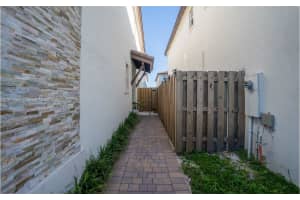 2372 Nw 130th Ter Miami, FL 33167 - MLS#A11901527