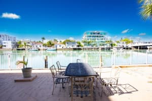 8420 Byron Ave 6, Miami Beach