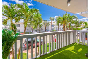 7620 Carlyle Ave 205, Miami Beach
