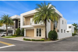 7540 Nw 97th Pl Doral, FL 33178 - MLS#A11901621