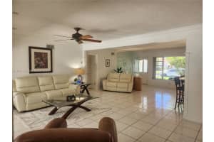 1229 Jefferson St Hollywood, FL 33019 - MLS#A11901643