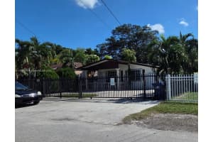 2936 Nw 47th St, Miami