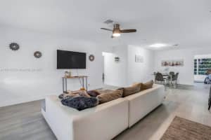 230 Ne 2nd Pl Dania Beach, FL 33004 - MLS#A11901675