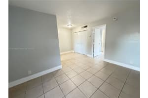 2129 Davie Blvd 135 Fort Lauderdale, FL 33311 - MLS#A11901683