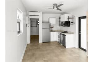 551 Ne 26th St 2 Wilton Manors, FL 33305 - MLS#A11901694