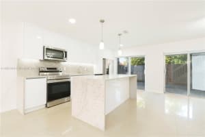 6080 W 26th Ct 101-9, Hialeah