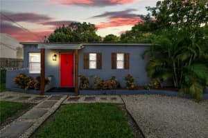 1240 Nw 38th St, Miami