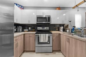 1240 Nw 38th St Miami, FL 33142 - MLS#A11901761