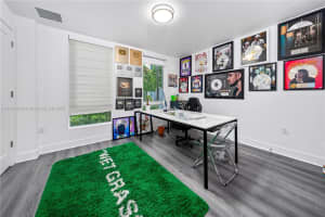 9153 Nw 33rd St Doral, FL 33172 - MLS#A11901849