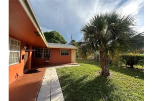 5200 Nw 17th Ct C Lauderhill, FL 33313 - MLS#A11901858