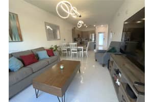 4745 Nw 84th Ct 42 Doral, FL 33166 - MLS#A11901874