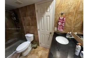 19416 NE 26th Ave APT 111B, Miami, FL 33180, - MLS#A11901880