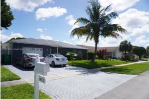 4678 Nw 99th Ter Sunrise, FL 33351 - MLS#A11901883