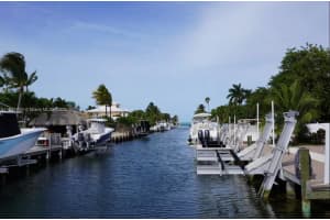 2133 Yellowtail Ave Marathon, FL 33050 - MLS#A11901930