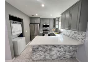 10644 Nw 87th Ct 10644 Hialeah Gardens, FL 33018 - MLS#A11901938