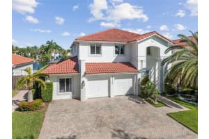11325 Nw 66th St, Doral