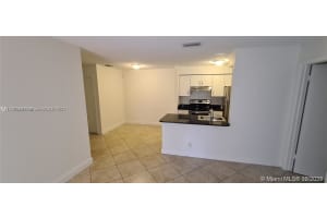 758 Nw 103rd Ter 201 Pembroke Pines, FL 33026 - MLS#A11902049