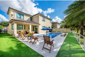 14862 Sw 22nd Ter Miami, FL 33185 - MLS#A11902060