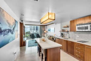 6801 Collins Ave 706 (door 720) Miami Beach, FL 33141 - MLS#A11902220