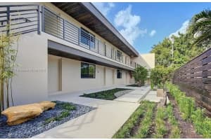 1273 Ne 38th St 1-8 Oakland Park, FL 33334 - MLS#A11902223