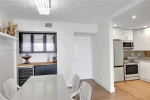 100 Bayview Dr APT 1008, Sunny Isles Beach, FL 33160, - MLS#A11902233