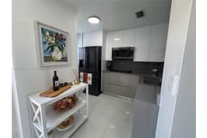 7965 NW 8th St, Miami, FL 33126, Sold 12/31/25